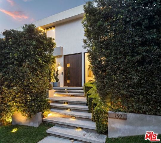 1527 Rising Glen Road, Los Angeles, CA 90069