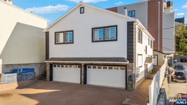 320-322 Dixon Avenue, Paterson, NJ 07501