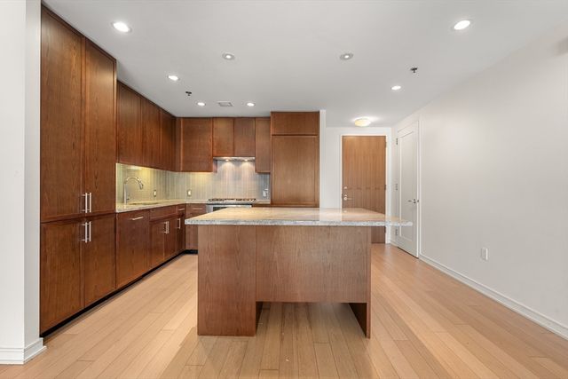 580 Washington St 1501, Boston, MA 02111