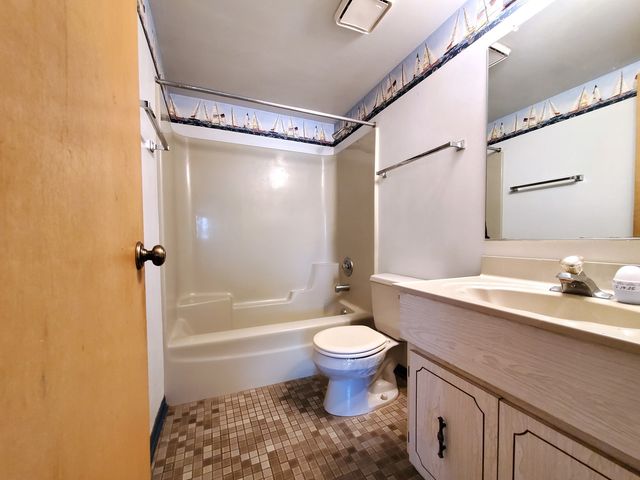 18628 Becker Terrace, Country Club Hills, IL 60478