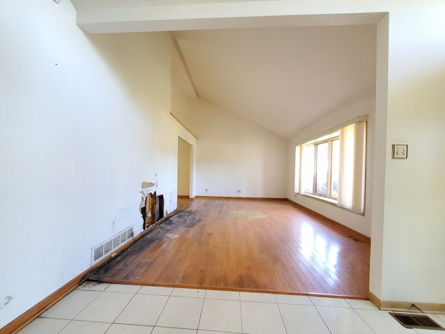 18628 Becker Terrace, Country Club Hills, IL 60478