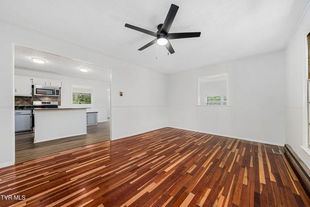 1663 Bristol Caverns Highway, Bristol, TN 37620