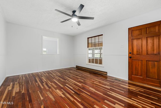 1663 Bristol Caverns Highway, Bristol, TN 37620