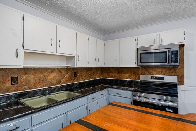 1663 Bristol Caverns Highway, Bristol, TN 37620