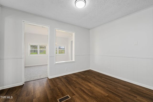 1663 Bristol Caverns Highway, Bristol, TN 37620