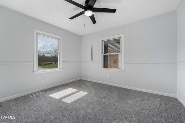 1663 Bristol Caverns Highway, Bristol, TN 37620