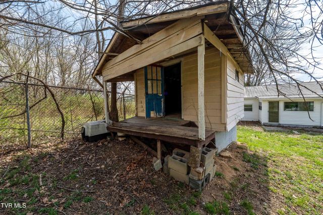 1663 Bristol Caverns Highway, Bristol, TN 37620