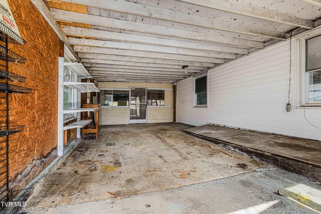 1663 Bristol Caverns Highway, Bristol, TN 37620