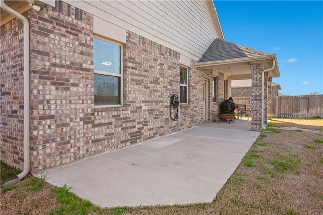 7708 Bogie Lane, Navasota, TX 77868