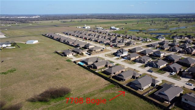 7708 Bogie Lane, Navasota, TX 77868