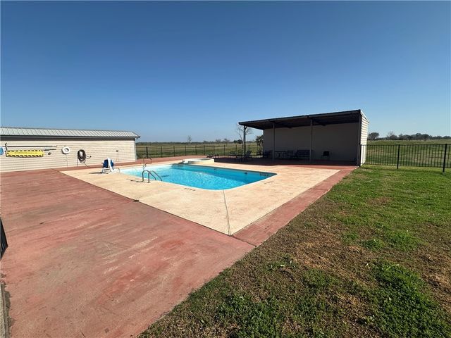 7708 Bogie Lane, Navasota, TX 77868