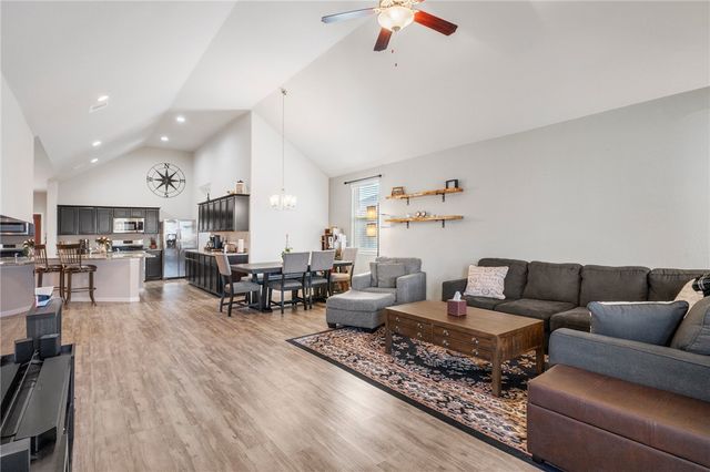 7708 Bogie Lane, Navasota, TX 77868