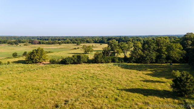 19499 E Whippoorwill Lane, Atoka, OK 74525