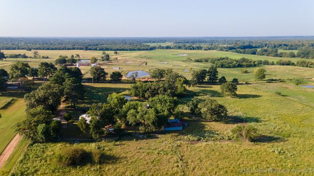 19499 E Whippoorwill Lane, Atoka, OK 74525