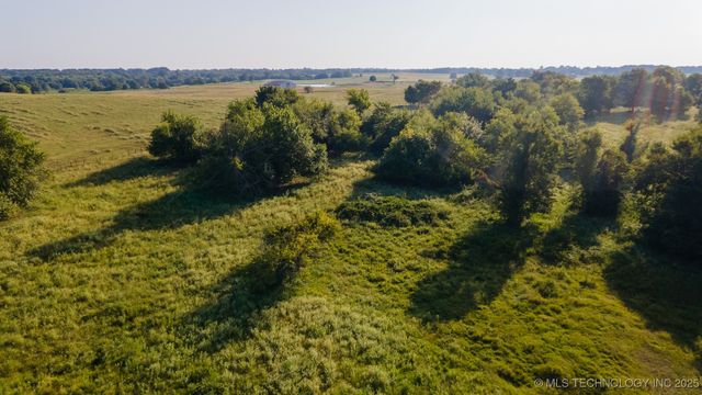 19499 E Whippoorwill Lane, Atoka, OK 74525