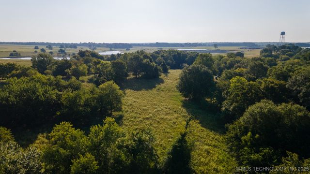 19499 E Whippoorwill Lane, Atoka, OK 74525