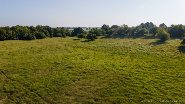 19499 E Whippoorwill Lane, Atoka, OK 74525