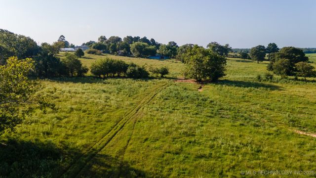 19499 E Whippoorwill Lane, Atoka, OK 74525