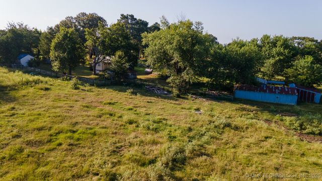 19499 E Whippoorwill Lane, Atoka, OK 74525