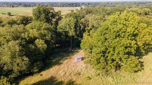 19499 E Whippoorwill Lane, Atoka, OK 74525