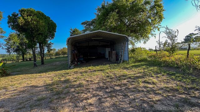 19499 E Whippoorwill Lane, Atoka, OK 74525