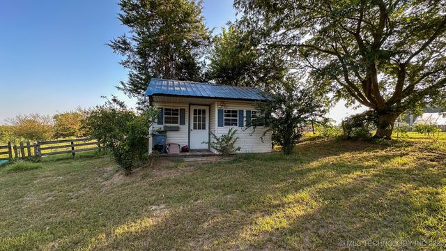 19499 E Whippoorwill Lane, Atoka, OK 74525
