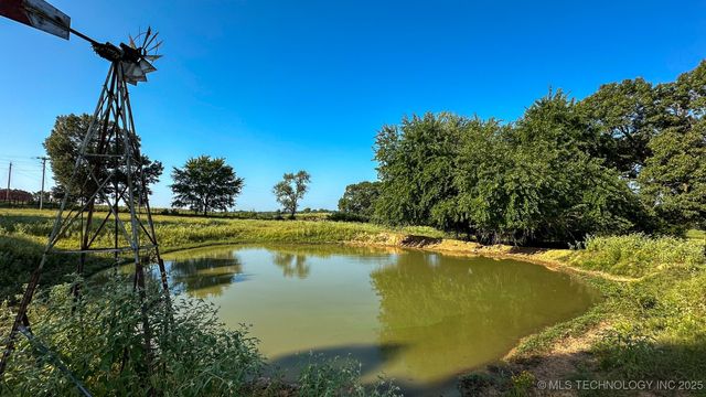 19499 E Whippoorwill Lane, Atoka, OK 74525