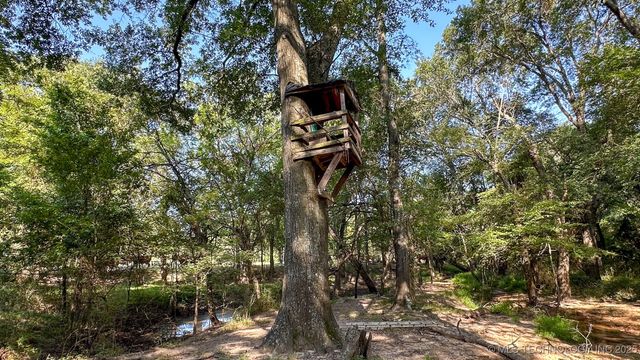 19499 E Whippoorwill Lane, Atoka, OK 74525