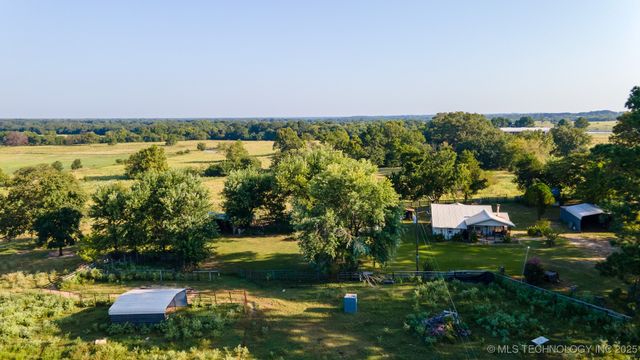 19499 E Whippoorwill Lane, Atoka, OK 74525