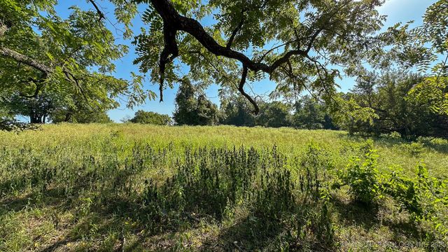 19499 E Whippoorwill Lane, Atoka, OK 74525