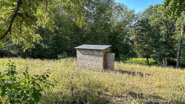 19499 E Whippoorwill Lane, Atoka, OK 74525