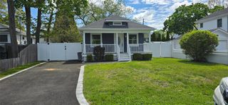 87 Willett Avenue, Sayville, NY 11782