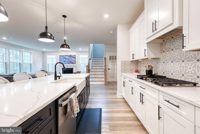 7679 CROSS CREEK DR, Columbia, MD 21044