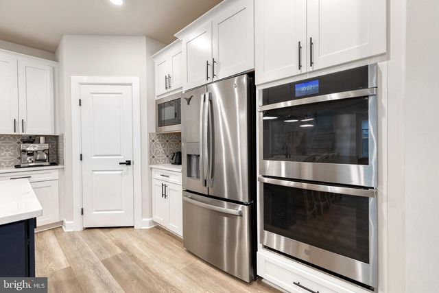 7679 CROSS CREEK DR, Columbia, MD 21044