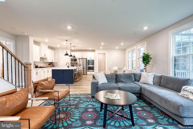 7679 CROSS CREEK DR, Columbia, MD 21044