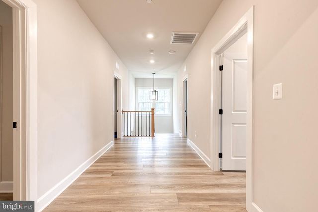 7679 CROSS CREEK DR, Columbia, MD 21044