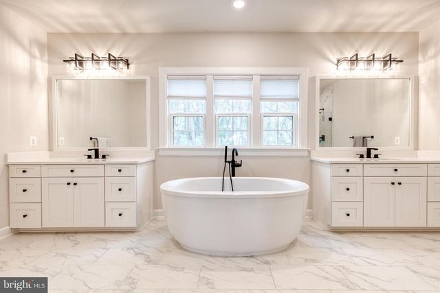 7679 CROSS CREEK DR, Columbia, MD 21044