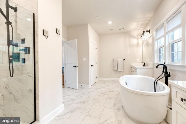 7679 CROSS CREEK DR, Columbia, MD 21044