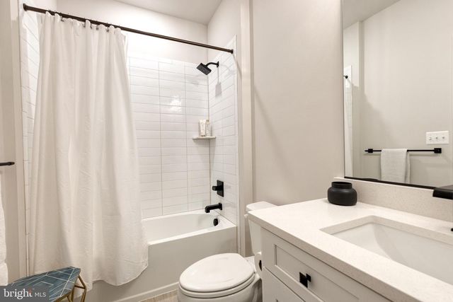 7679 CROSS CREEK DR, Columbia, MD 21044