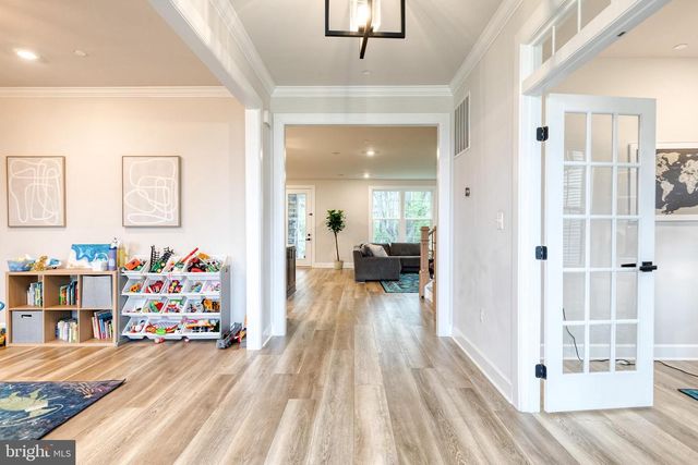 7679 CROSS CREEK DR, Columbia, MD 21044