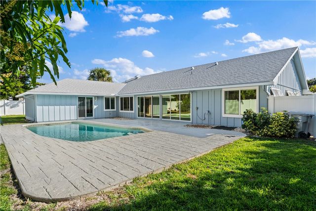 1330 White Heron Lane, Vero Beach, FL 32963