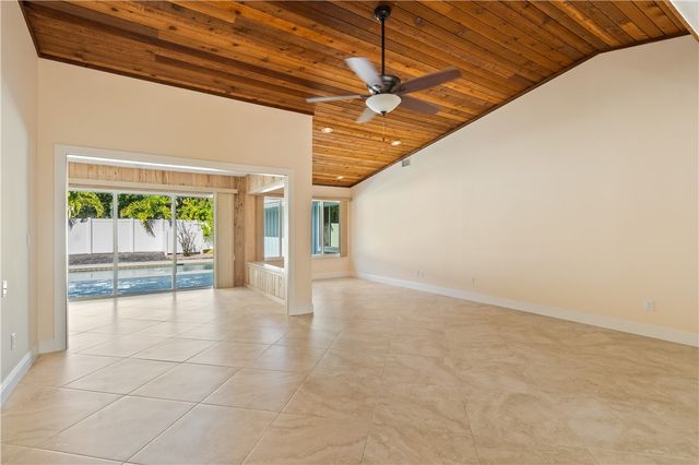 1330 White Heron Lane, Vero Beach, FL 32963