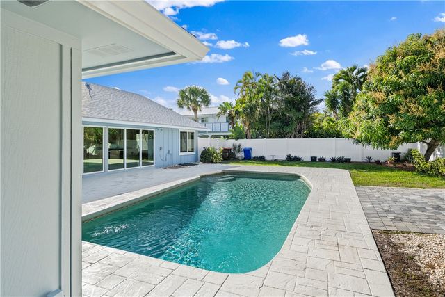 1330 White Heron Lane, Vero Beach, FL 32963