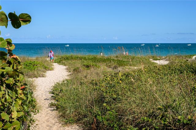 1330 White Heron Lane, Vero Beach, FL 32963