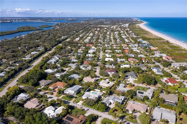 1330 White Heron Lane, Vero Beach, FL 32963