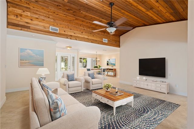 1330 White Heron Lane, Vero Beach, FL 32963