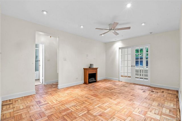 7510 Yellowstone Boulevard 2C, Rego Park, NY 11374