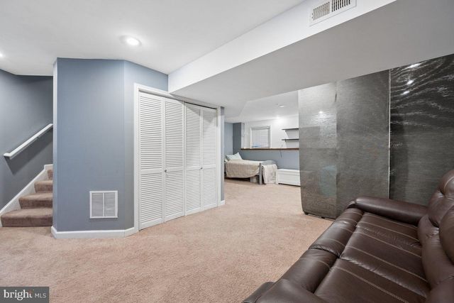 2002 ROSECRANS CT, Frederick, MD 21702