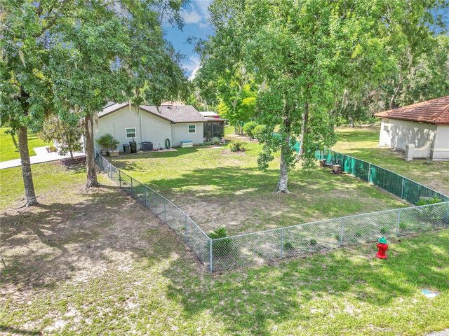 814 OAK ROAD, Ocala, FL 34472