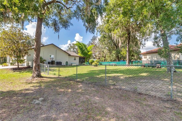 814 OAK ROAD, Ocala, FL 34472